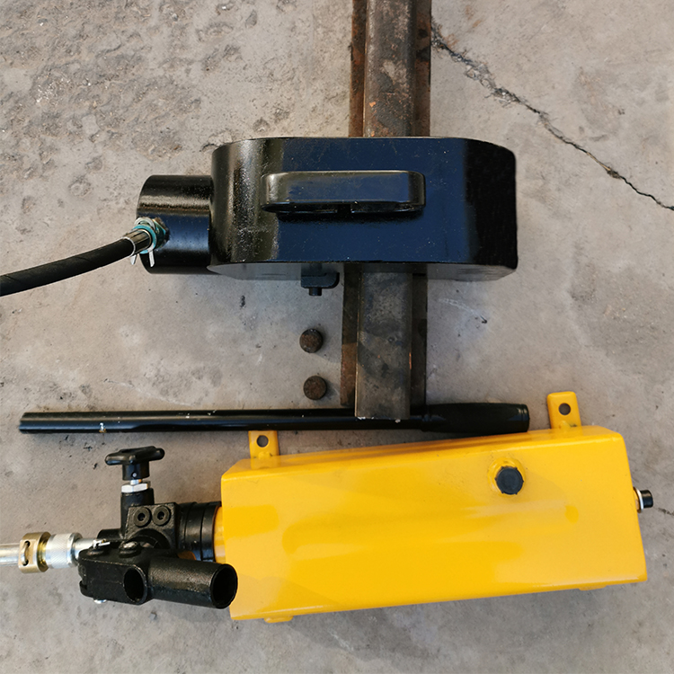 YJK-24分體式液壓擠孔機實物圖2