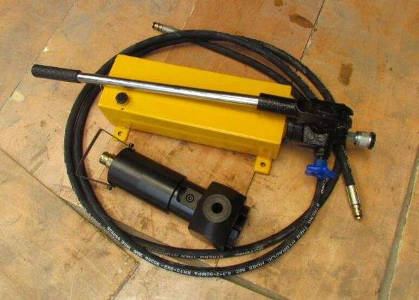 液壓錨桿錨索切斷器實(shí)物圖2